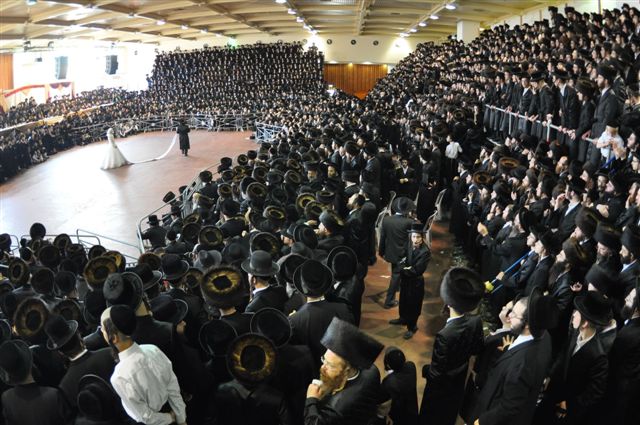 לפנות בוקר: מצווה טאנץ ברחסמטריווקא