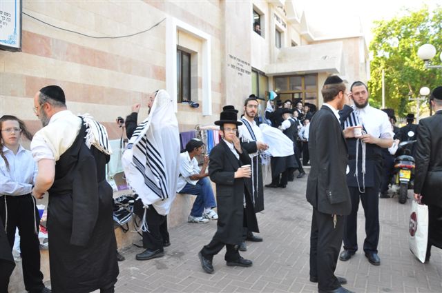 לפנות בוקר: מצווה טאנץ ברחסמטריווקא