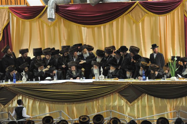 לפנות בוקר: מצווה טאנץ ברחסמטריווקא