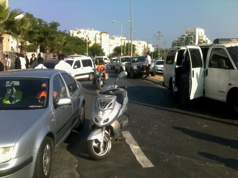 'שמענו בום אדיר. אנשים נפלו על הריצפה, הכל היה מלא עשן'