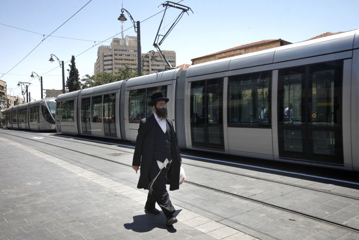 בין הרים ובין סלעים טסה הרכבת: 40,000 ירושלמים הגיעו לנסות