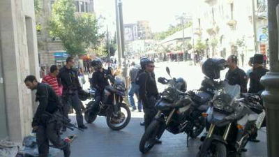 כיכר ציון - ירושלים: הקבצן החמוש באקדח התגלה כערבי