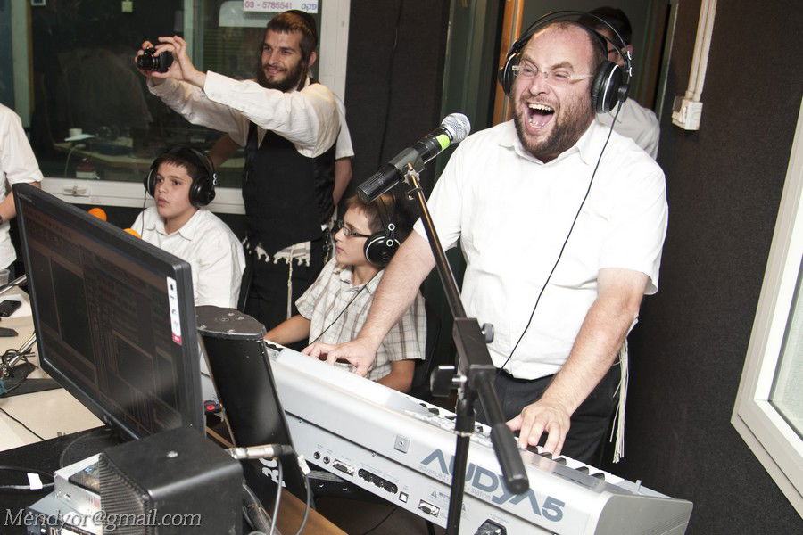 אצל יוסל'ה: מידד טסה חשף להיט חדש