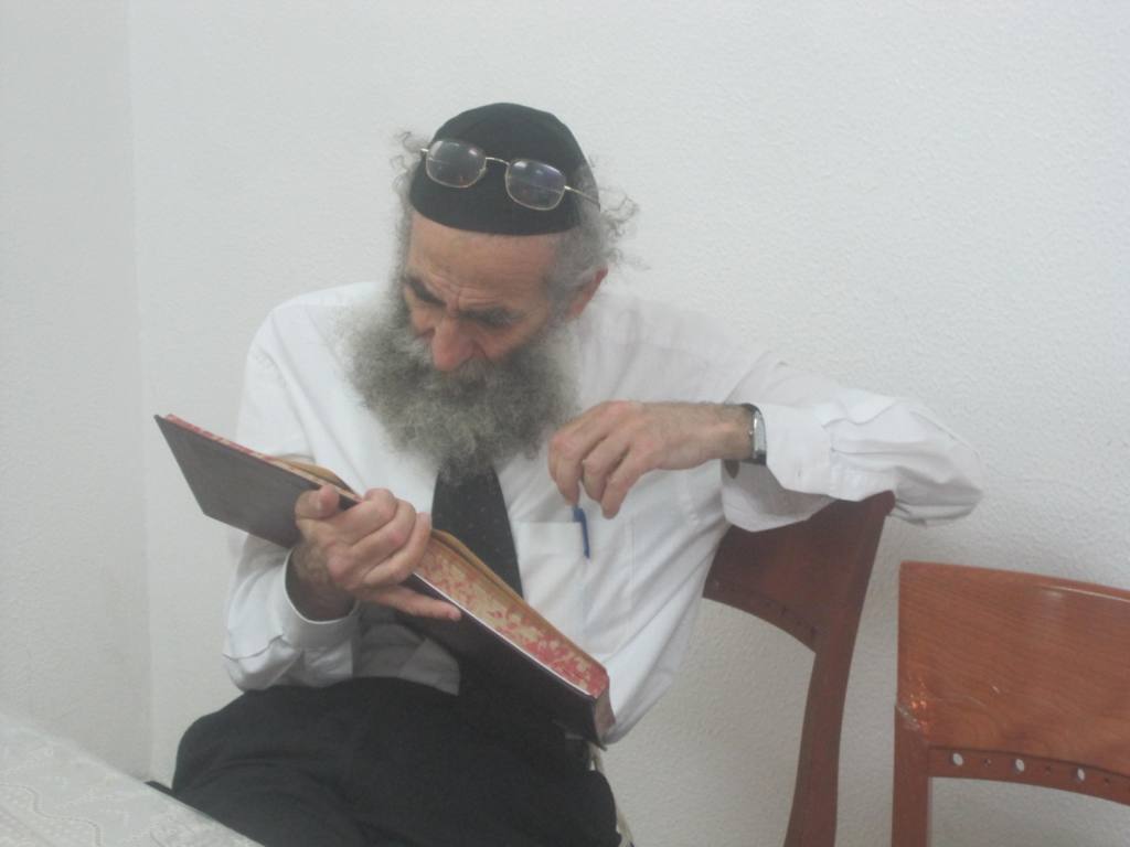 צפו בתמונות: הדאצ'ה של ראש ישיבת פוניבז'