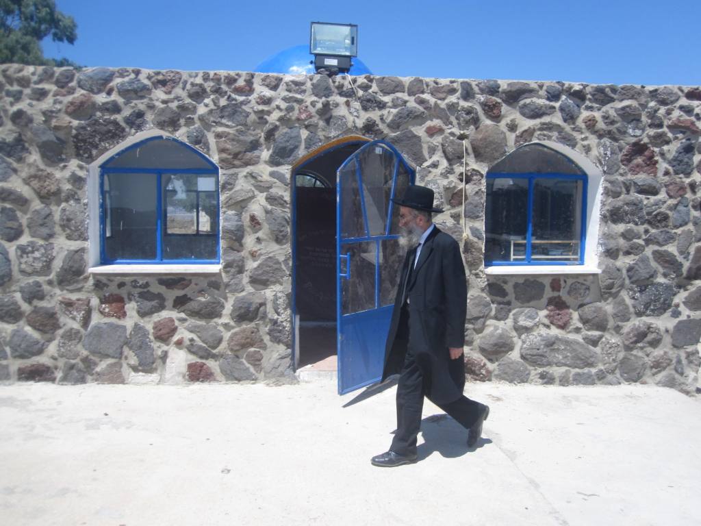 צפו בתמונות: הדאצ'ה של ראש ישיבת פוניבז'