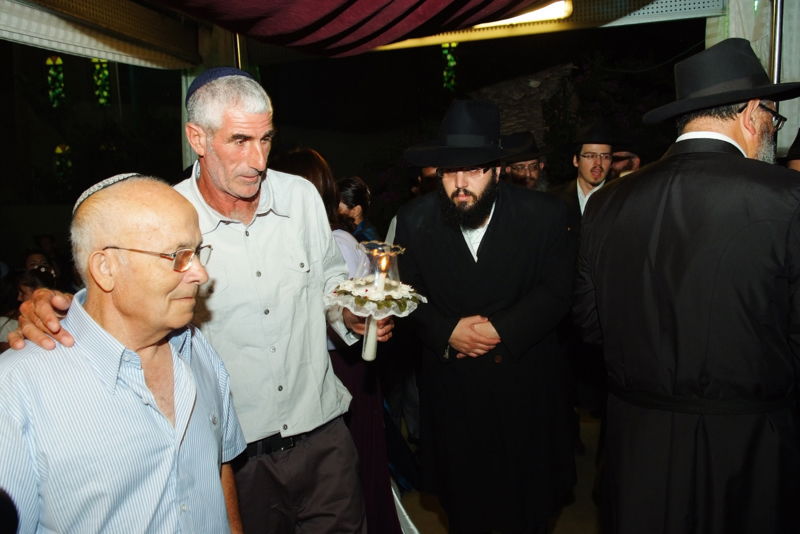 שעות לחתונה: החתן שנתקע בניו-יורק בעקבות הסופה - נחת בארץ