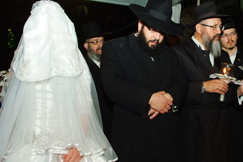 שעות לחתונה: החתן שנתקע בניו-יורק בעקבות הסופה - נחת בארץ