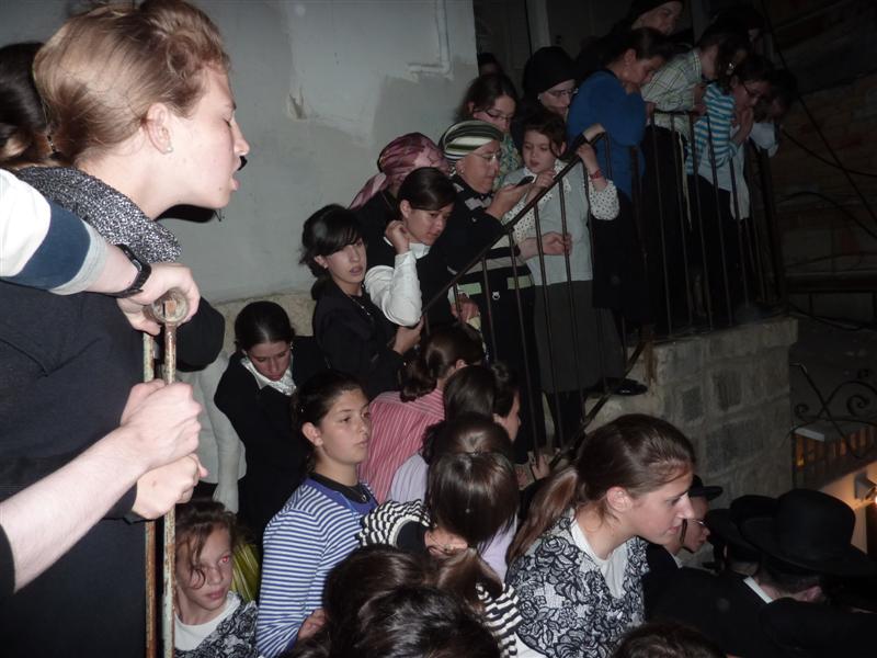 ריקודי שמחה במאה שערים: יואל גולדשטיין חזר הביתה