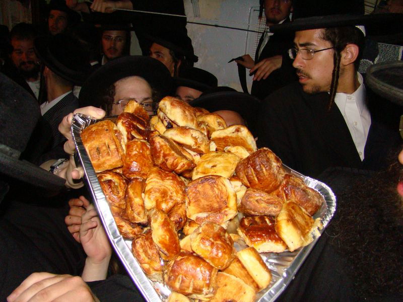 ריקודי שמחה במאה שערים: יואל גולדשטיין חזר הביתה