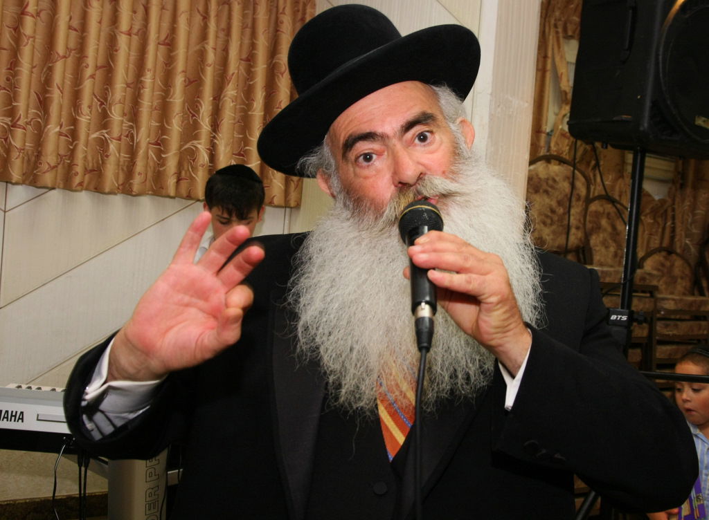 צפו: שבע ברכות שהפך ל"ערב חזנות"