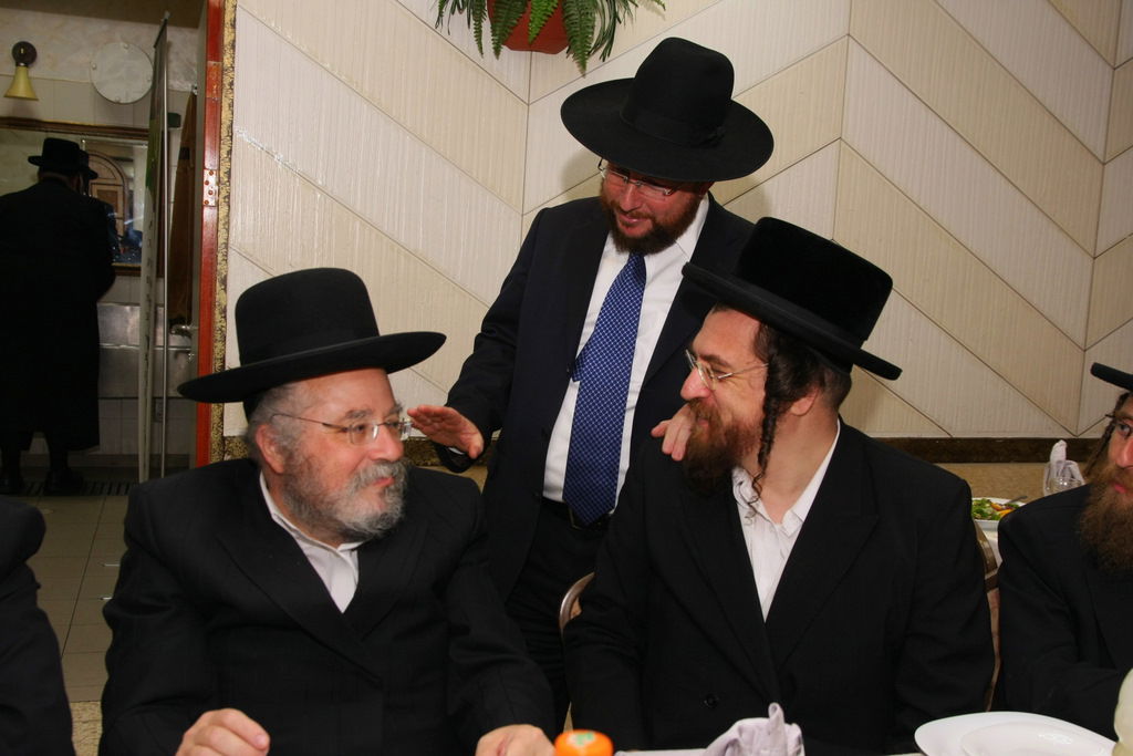 צפו: שבע ברכות שהפך ל"ערב חזנות"