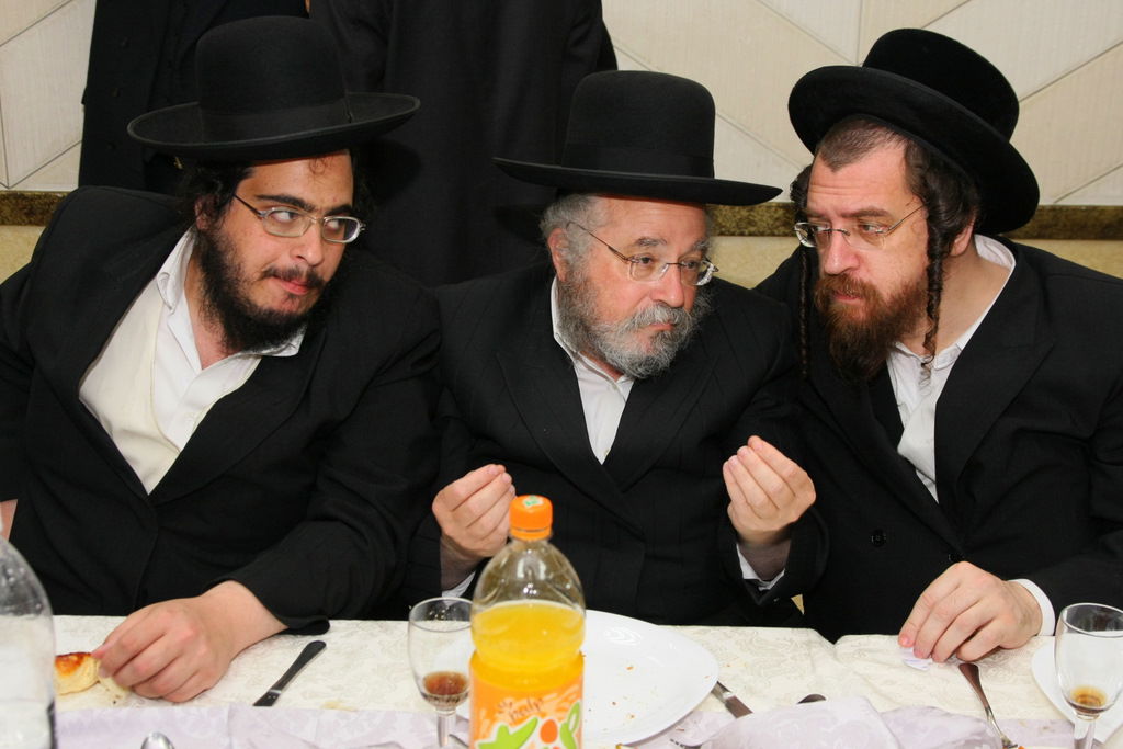 צפו: שבע ברכות שהפך ל"ערב חזנות"