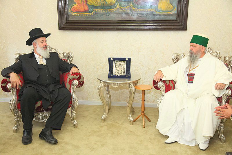 ה'באבא' המוסלמי לרב מצגר: "ארורים ההורגים בשם הדת"