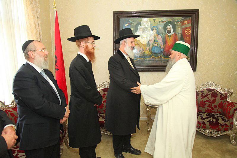 ה'באבא' המוסלמי לרב מצגר: "ארורים ההורגים בשם הדת"