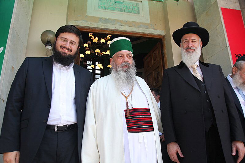 ה'באבא' המוסלמי לרב מצגר: "ארורים ההורגים בשם הדת"