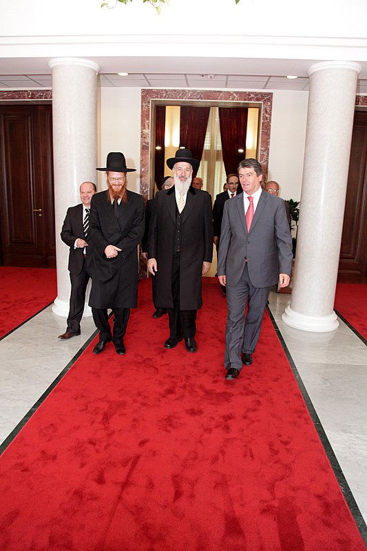 ה'באבא' המוסלמי לרב מצגר: "ארורים ההורגים בשם הדת"