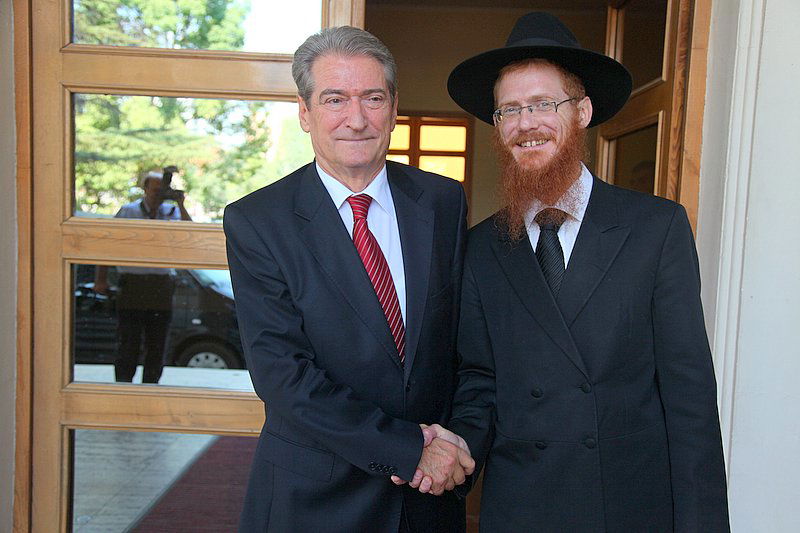 ה'באבא' המוסלמי לרב מצגר: "ארורים ההורגים בשם הדת"