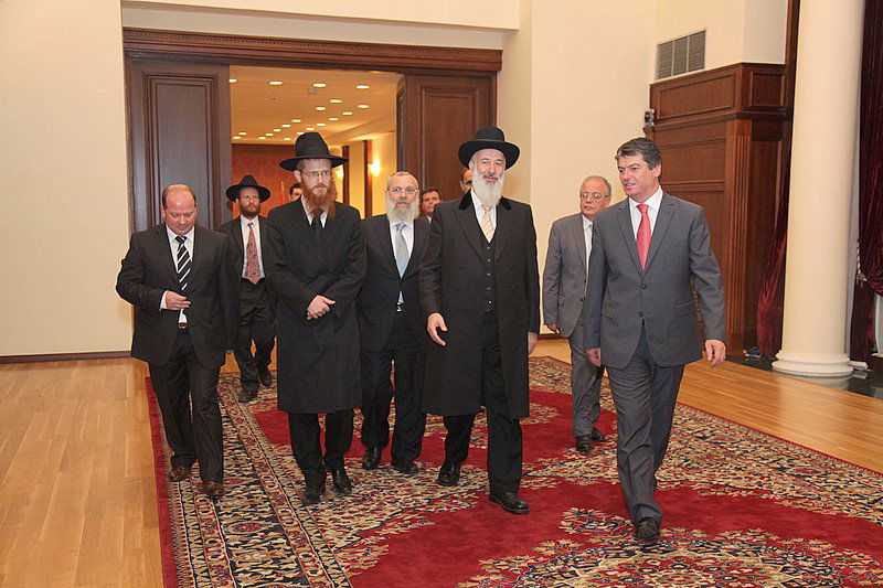 ה'באבא' המוסלמי לרב מצגר: "ארורים ההורגים בשם הדת"