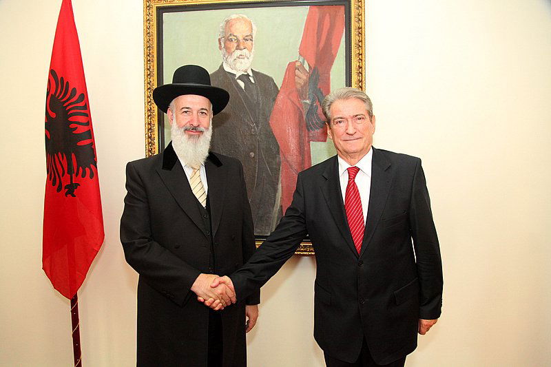 ה'באבא' המוסלמי לרב מצגר: "ארורים ההורגים בשם הדת"