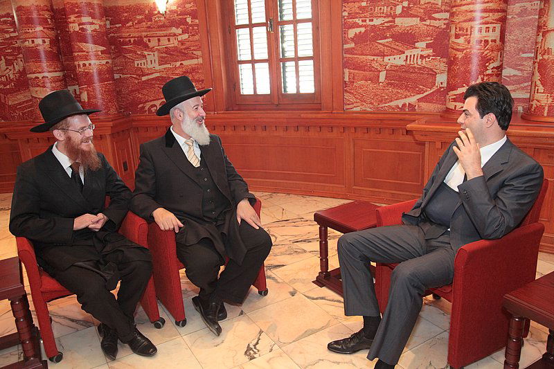 ה'באבא' המוסלמי לרב מצגר: "ארורים ההורגים בשם הדת"