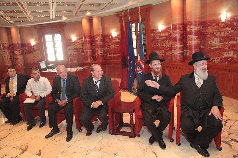 ה'באבא' המוסלמי לרב מצגר: "ארורים ההורגים בשם הדת"