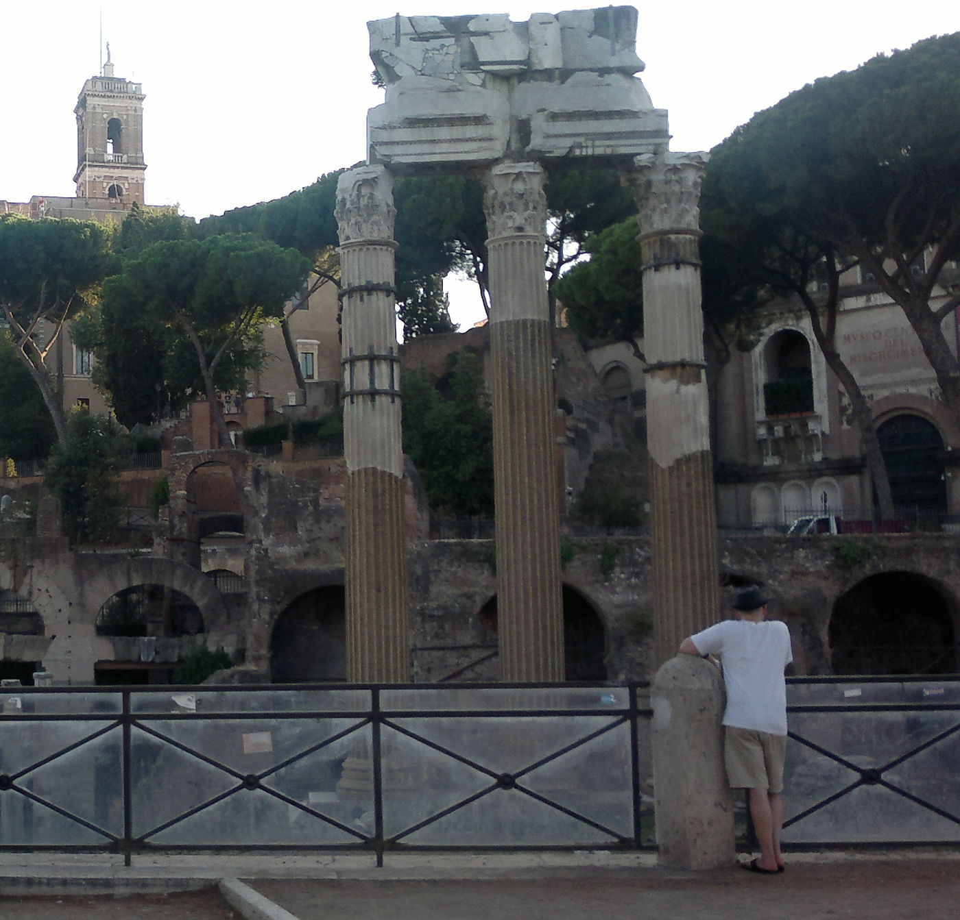 אז של מי הגלריה הכי יפה? אתם תחליטו