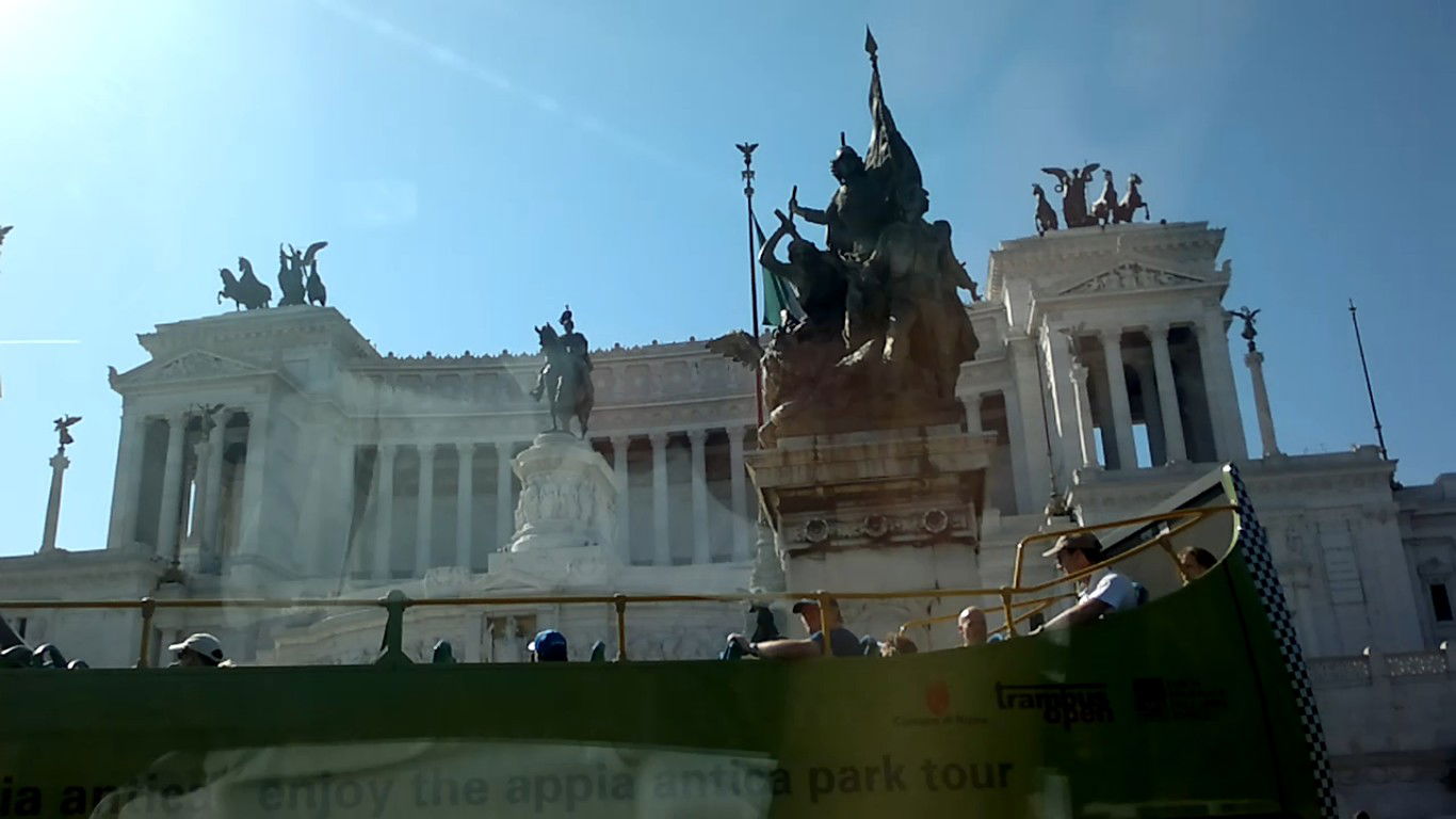 אז של מי הגלריה הכי יפה? אתם תחליטו