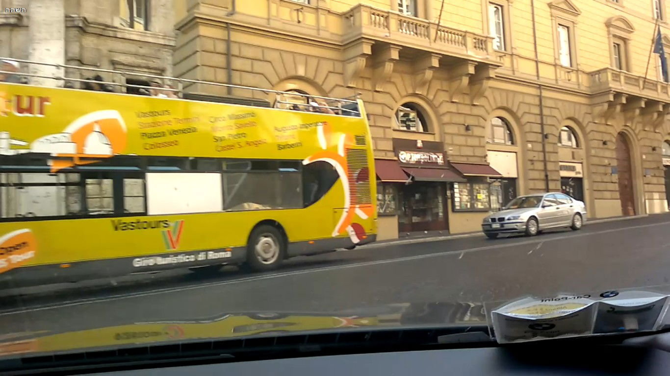 אז של מי הגלריה הכי יפה? אתם תחליטו