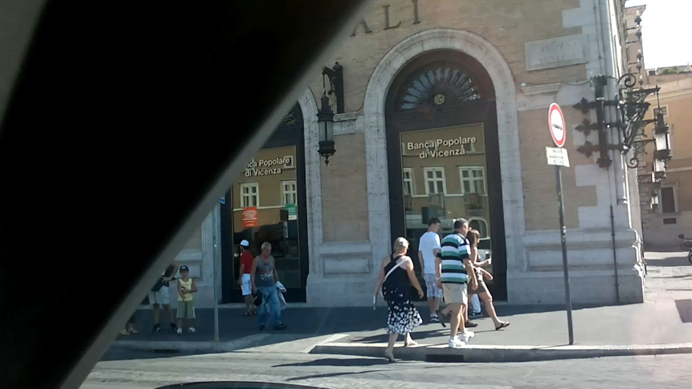 אז של מי הגלריה הכי יפה? אתם תחליטו