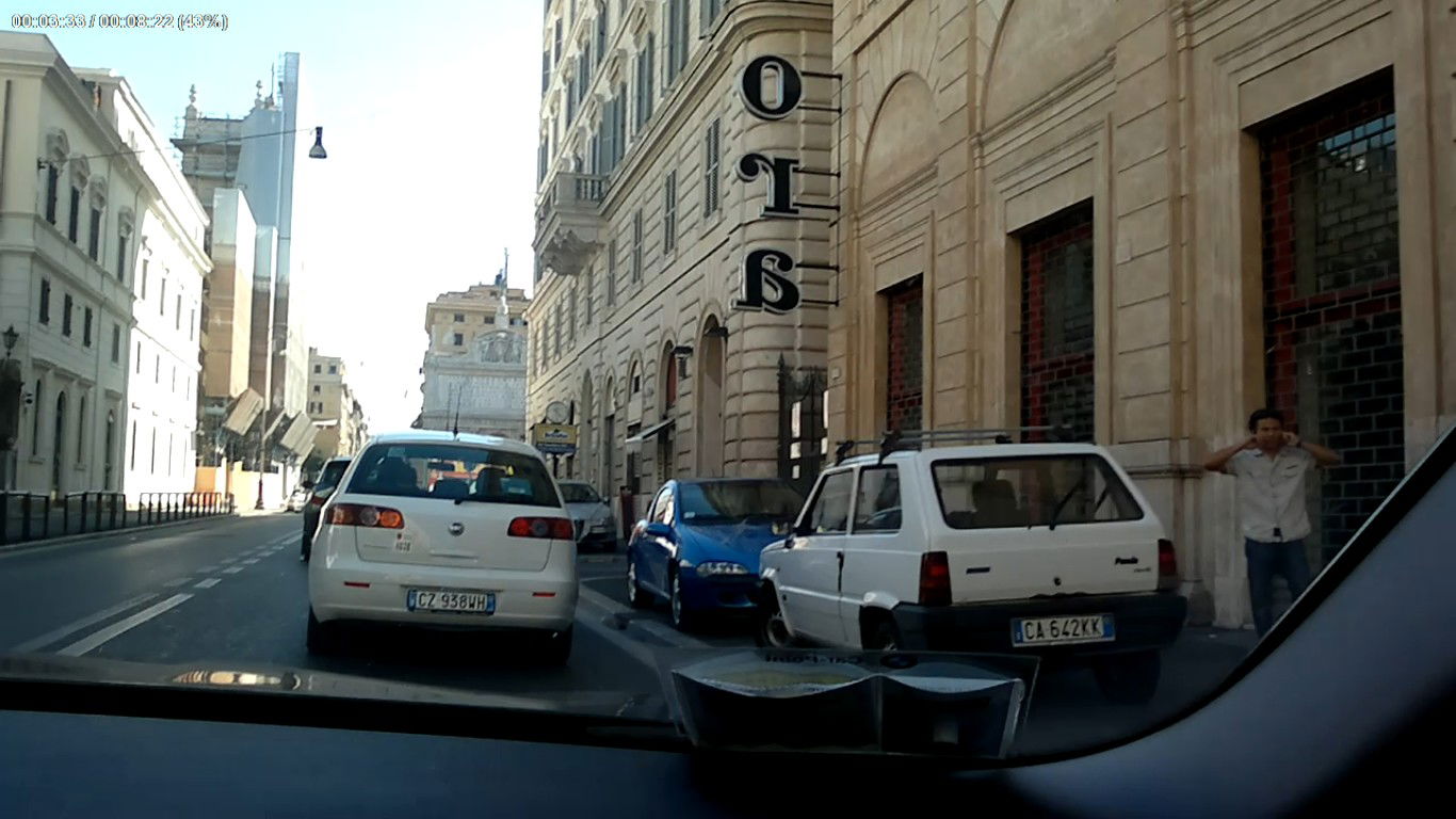 אז של מי הגלריה הכי יפה? אתם תחליטו