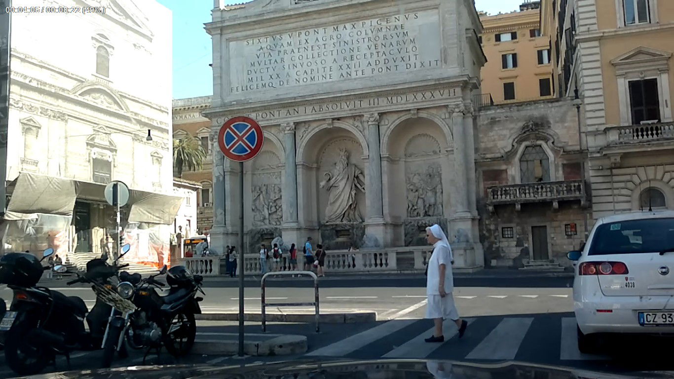 אז של מי הגלריה הכי יפה? אתם תחליטו