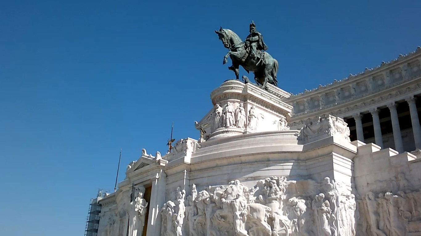 אז של מי הגלריה הכי יפה? אתם תחליטו