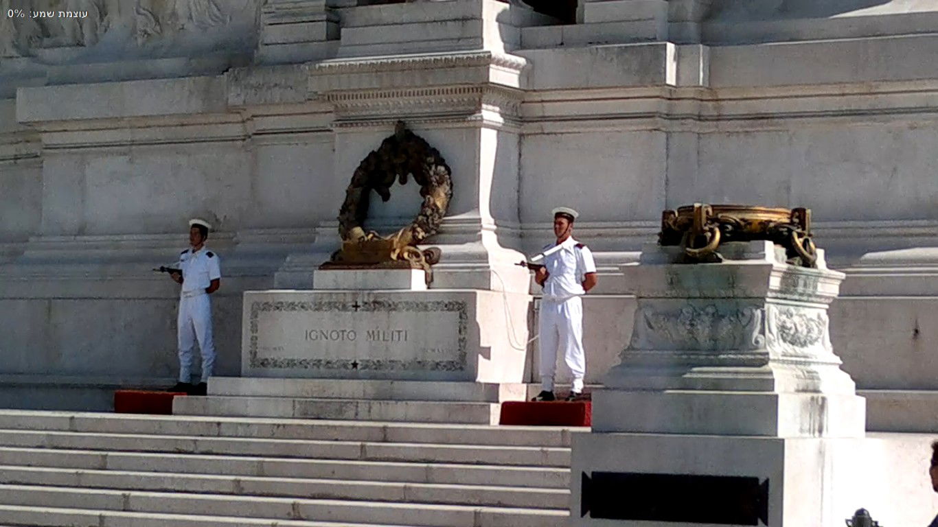 אז של מי הגלריה הכי יפה? אתם תחליטו