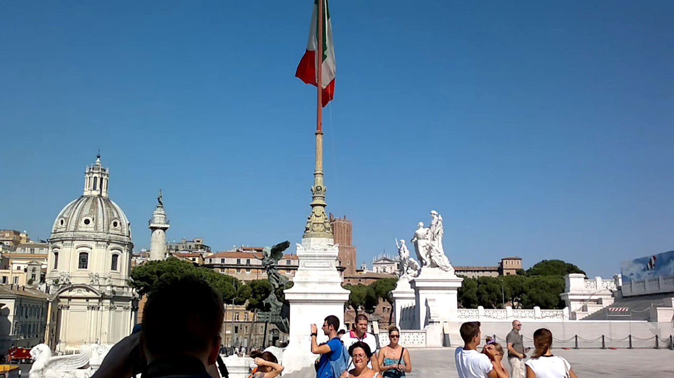 אז של מי הגלריה הכי יפה? אתם תחליטו