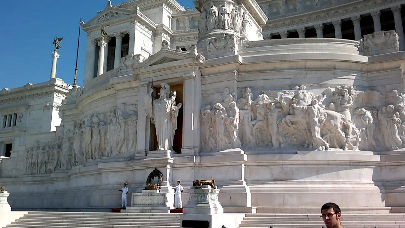 אז של מי הגלריה הכי יפה? אתם תחליטו