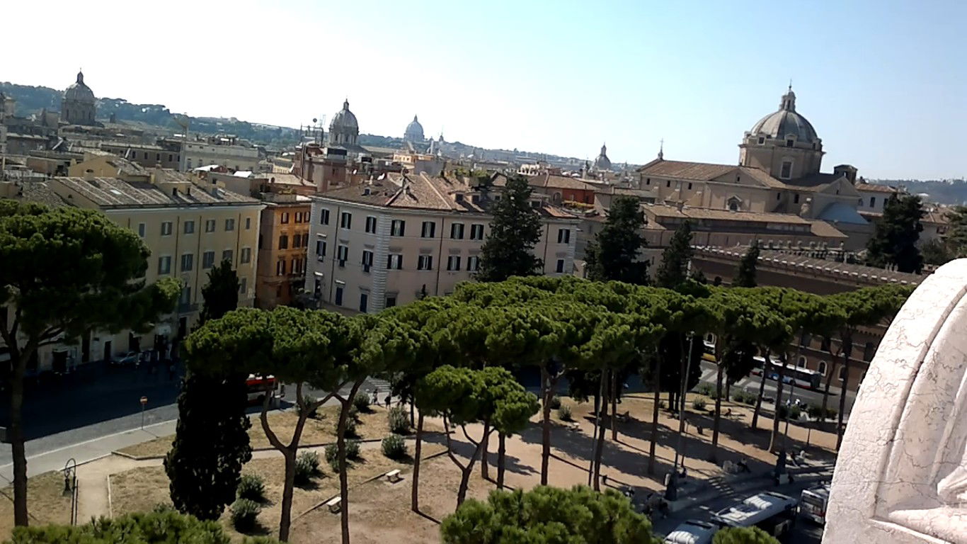 אז של מי הגלריה הכי יפה? אתם תחליטו