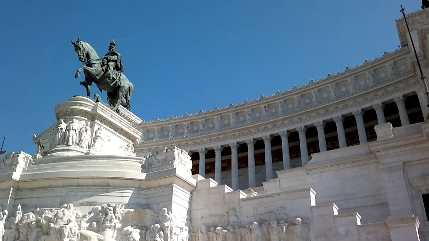 אז של מי הגלריה הכי יפה? אתם תחליטו