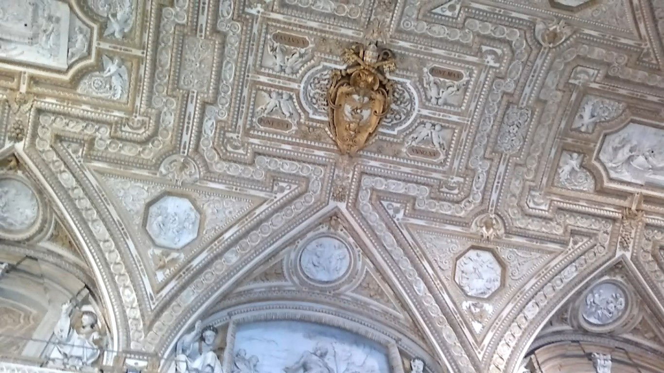 אז של מי הגלריה הכי יפה? אתם תחליטו