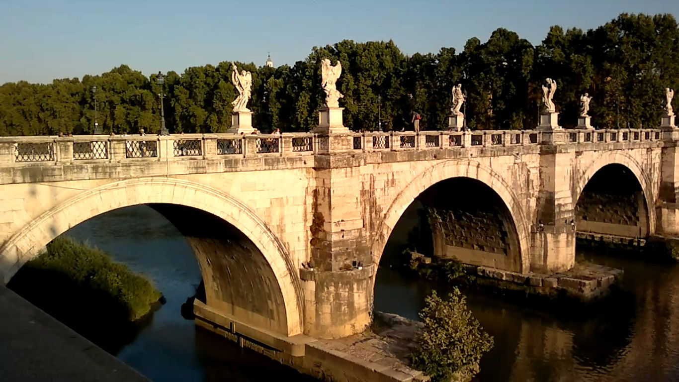 אז של מי הגלריה הכי יפה? אתם תחליטו