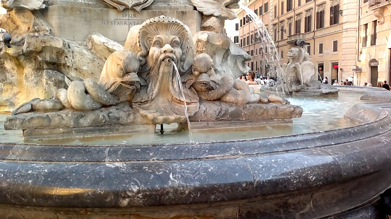 אז של מי הגלריה הכי יפה? אתם תחליטו