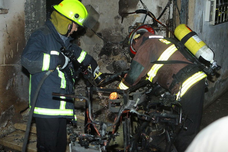 אופנוע הוצת בבני-ברק, חמישה נפגעו