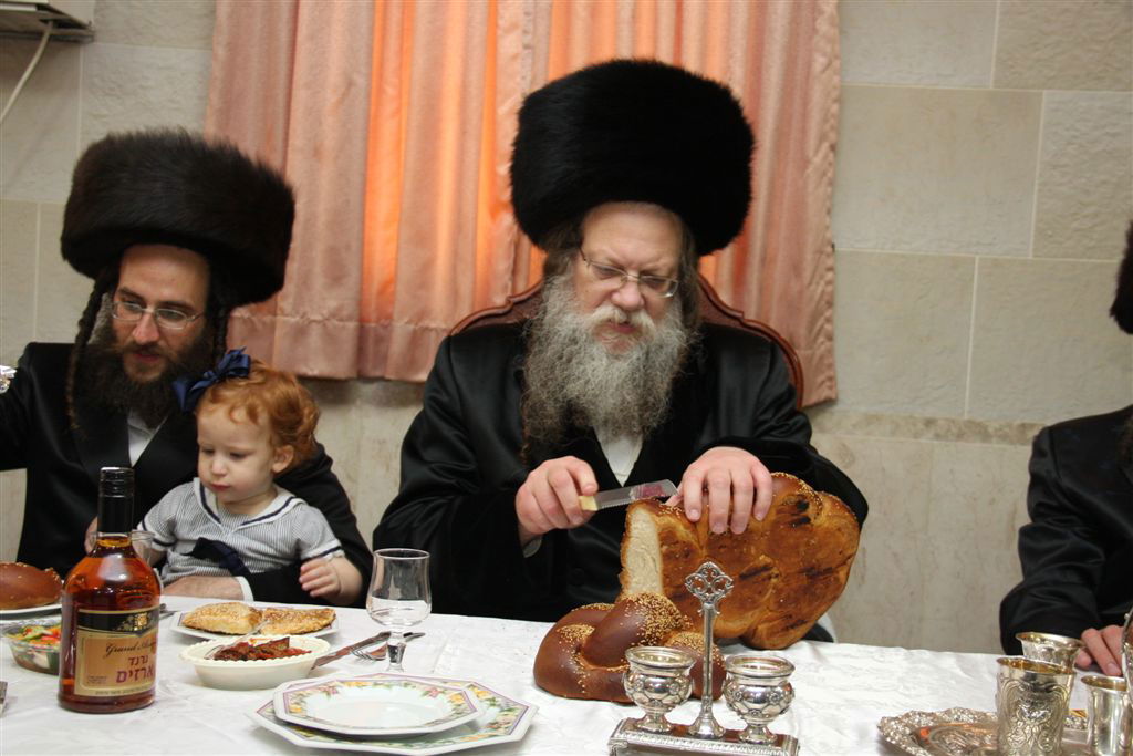 חג במודז'יץ: נכד האדמו"ר הובא בברית