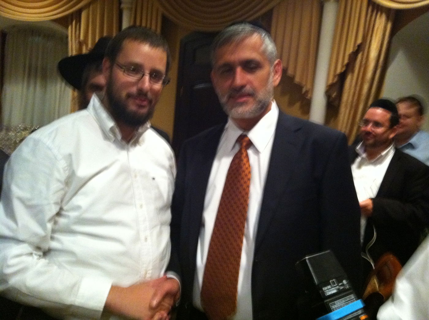 מרן - רבי נחמן; השר ישי על הציון באומן