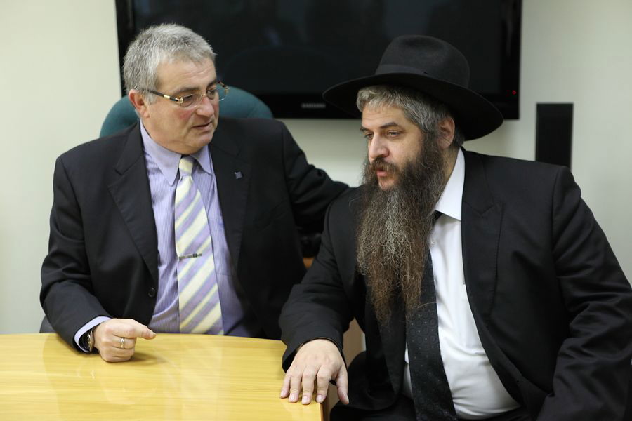 "מבצע אומן" יוצא לדרך: תיעוד מההכנות בציונו של רבי נחמן