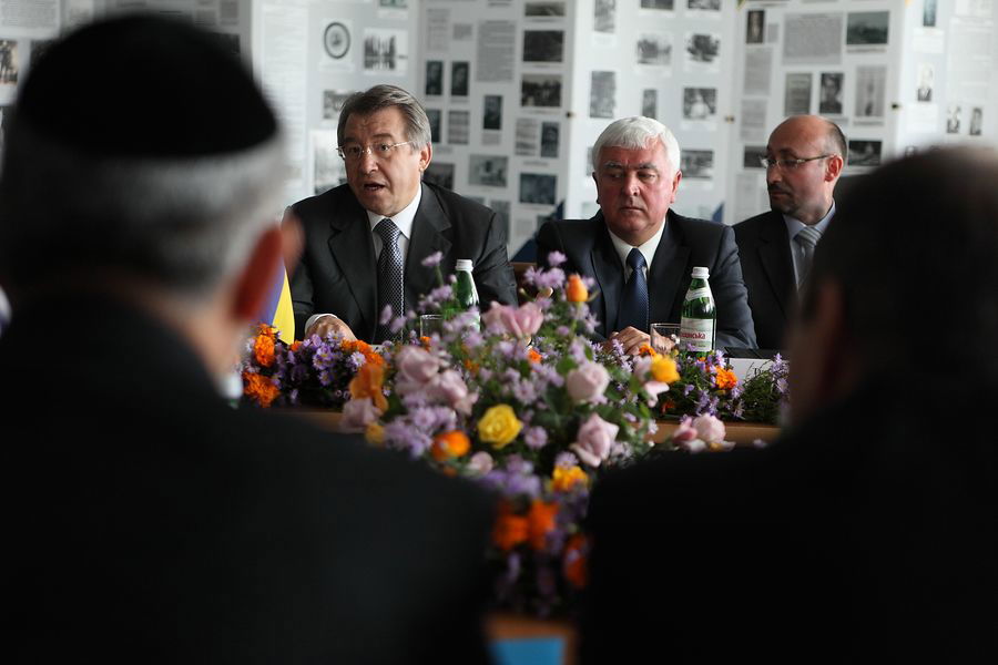 "מבצע אומן" יוצא לדרך: תיעוד מההכנות בציונו של רבי נחמן