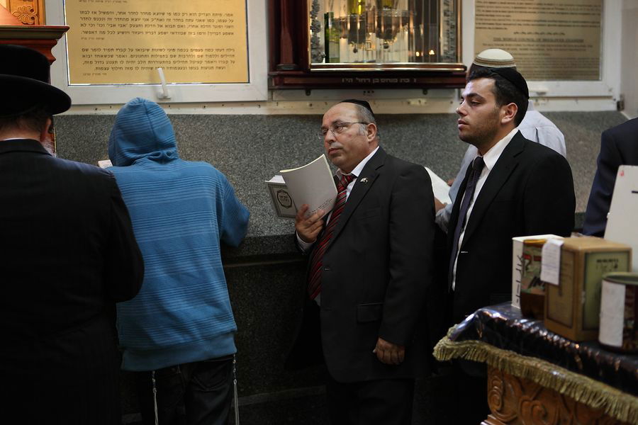 "מבצע אומן" יוצא לדרך: תיעוד מההכנות בציונו של רבי נחמן