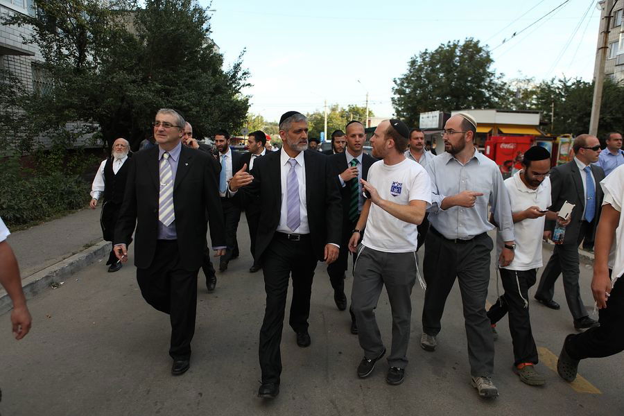 "מבצע אומן" יוצא לדרך: תיעוד מההכנות בציונו של רבי נחמן