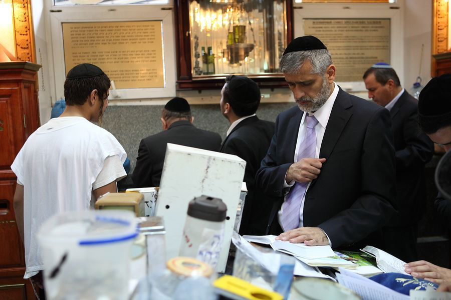 "מבצע אומן" יוצא לדרך: תיעוד מההכנות בציונו של רבי נחמן