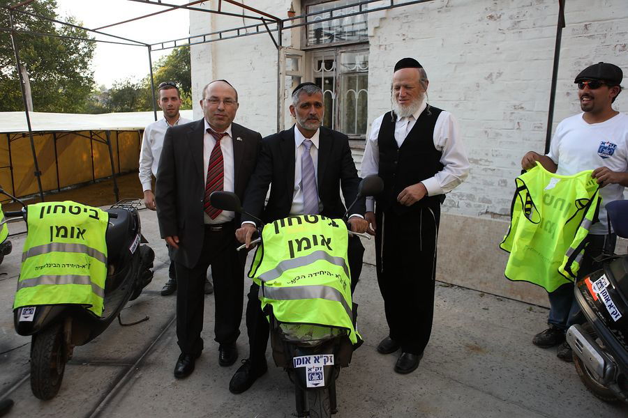 "מבצע אומן" יוצא לדרך: תיעוד מההכנות בציונו של רבי נחמן