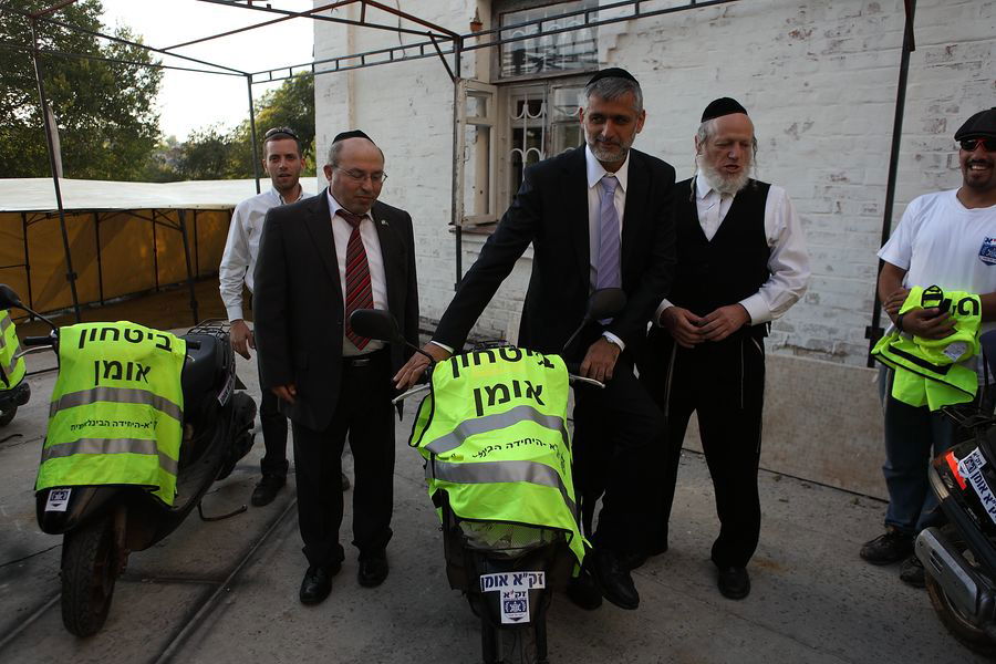 "מבצע אומן" יוצא לדרך: תיעוד מההכנות בציונו של רבי נחמן